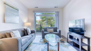 Luxury Modern Apt with Patio - ALH-12249